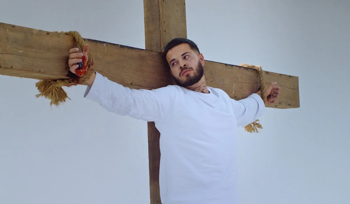 Jottapê pode entrar em A Fazenda 18 após deixar o funk pelo gospel