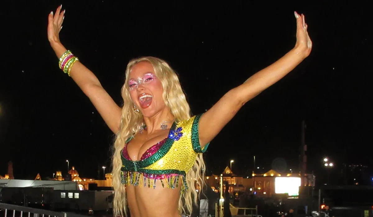 Zara Larsson encerra turnê em dezembro e não deve voltar ao Brasil com ela