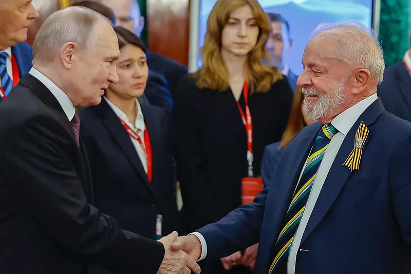 Putin cita ONU, BRICS e G20 ao enviar mensagem de Independência a Lula