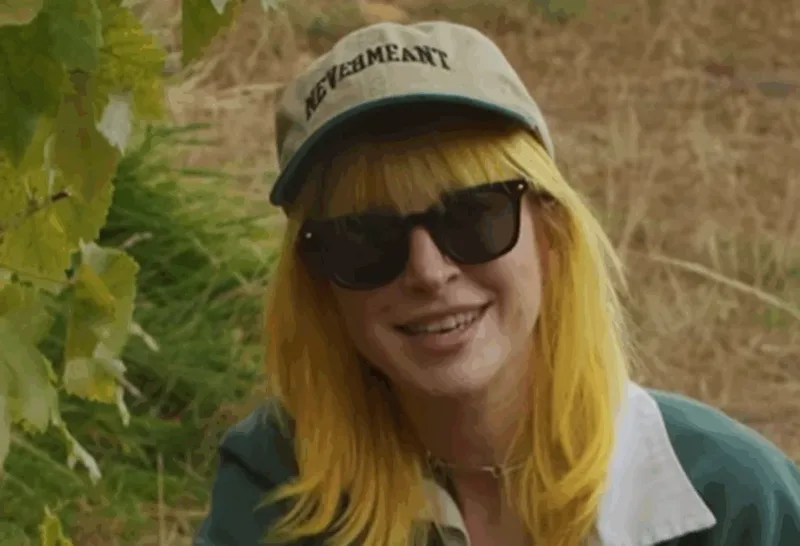 Hayley Williams leva turnê solo ao Brasil em novembro
