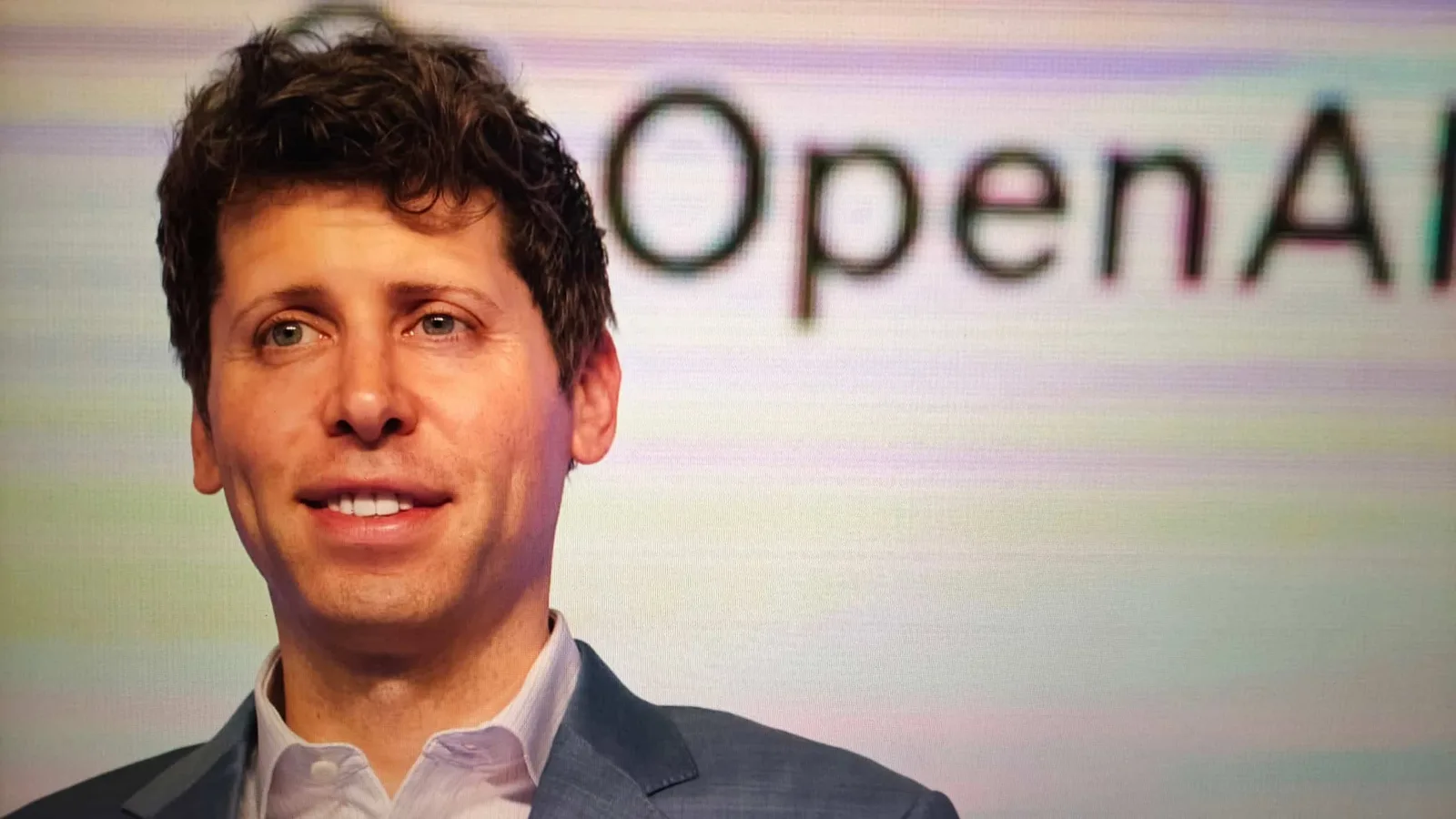 OpenAI admite uso indevido de sites wiki por agentes de IA