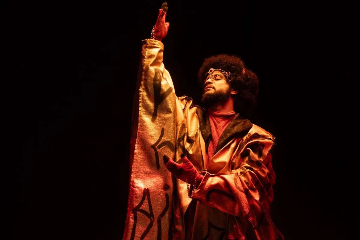 Leandro Serizo transforma guerras e ficção científica em álbum conceitual