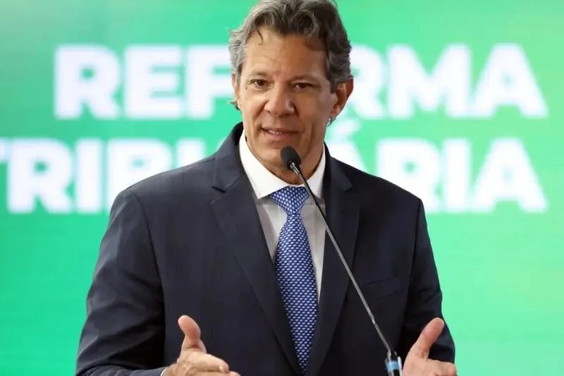 Haddad questiona sigilo no caso Banco Master e cobra acesso total às informações