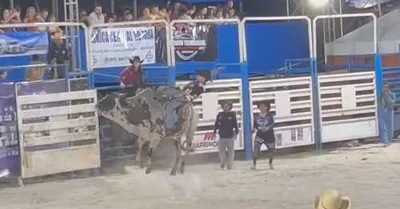 Peão cai de touro e é pisoteado durante rodeio em Castanhal