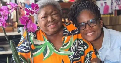 Zélia Amador é homenageada após trajetória no movimento negro